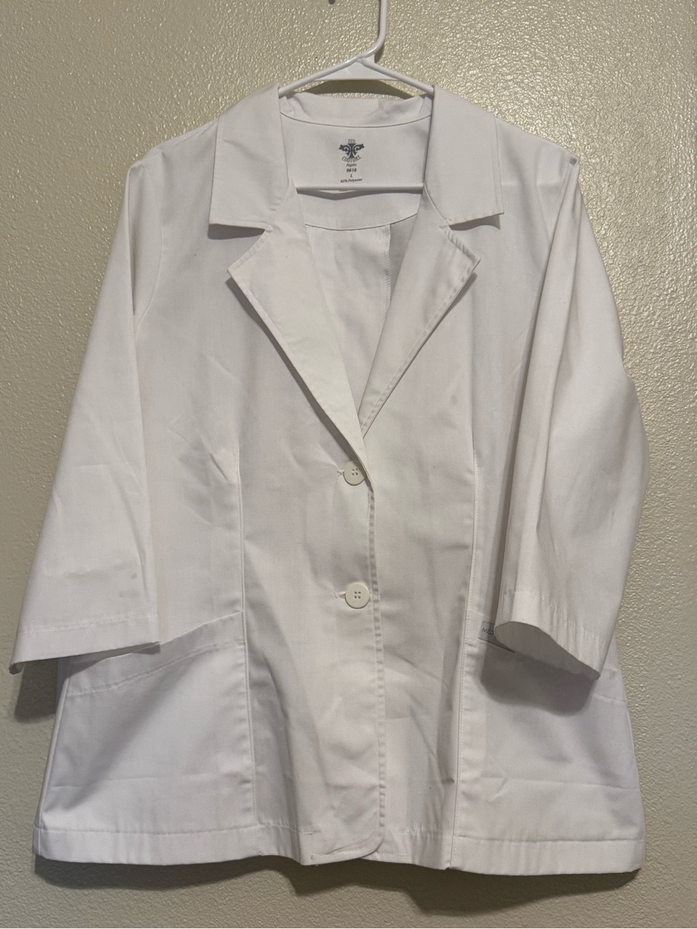 Med Couture White Notch Collar Lab-Style Blazer